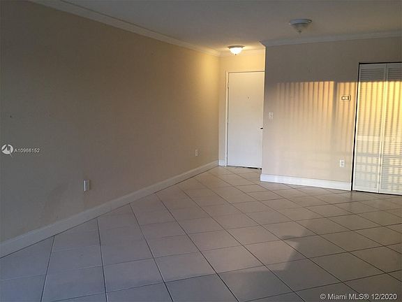 5th image of 9735 Fontainebleau Blvd #G208