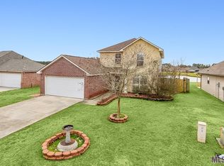 12814 Bonnie Bleu Dr, Denham Springs, LA 70726