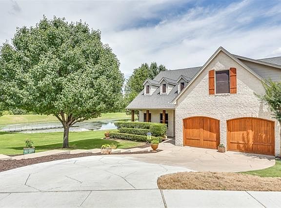 4th image of 2901 Shoreline Dr