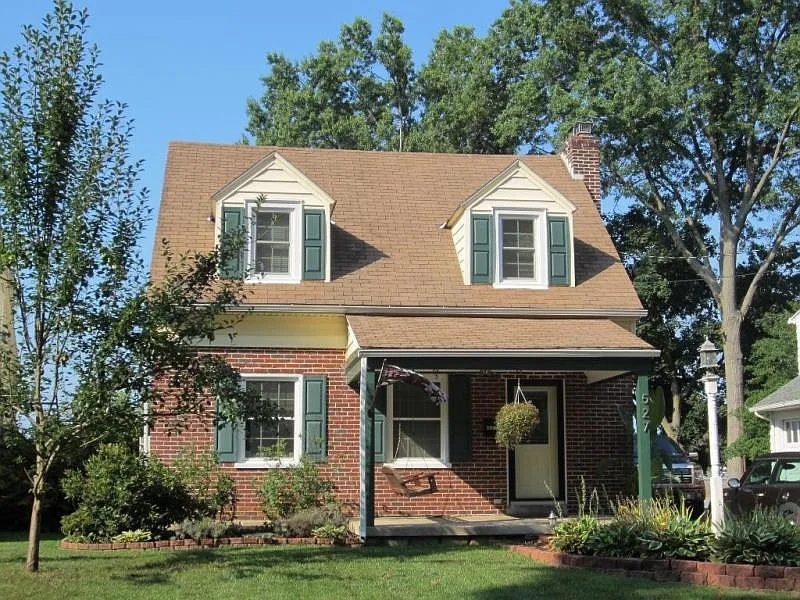 527 Pleasure Rd photo 1