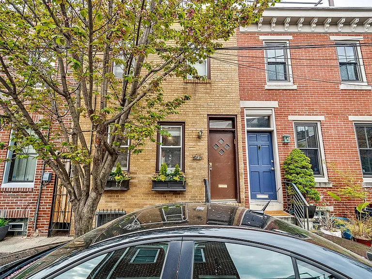 766 S Cleveland St — Photo 1