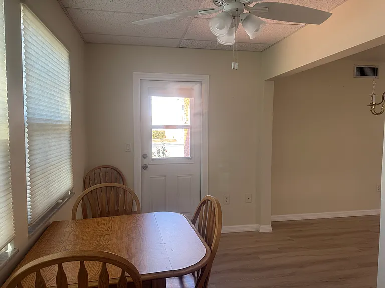 4158 Tamiami Trl — Photo 9