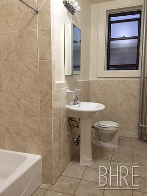 Rented by Brooklyn Heights Real Estate Inc | media 25