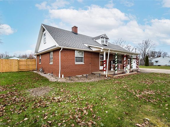3rd image of 1016 Parkview Ave