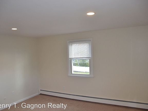 2nd image of 402 Merrimac St APT 1