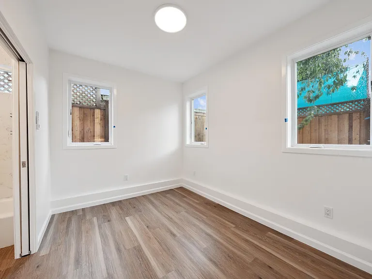 1012 Chester St #4 — Photo 6