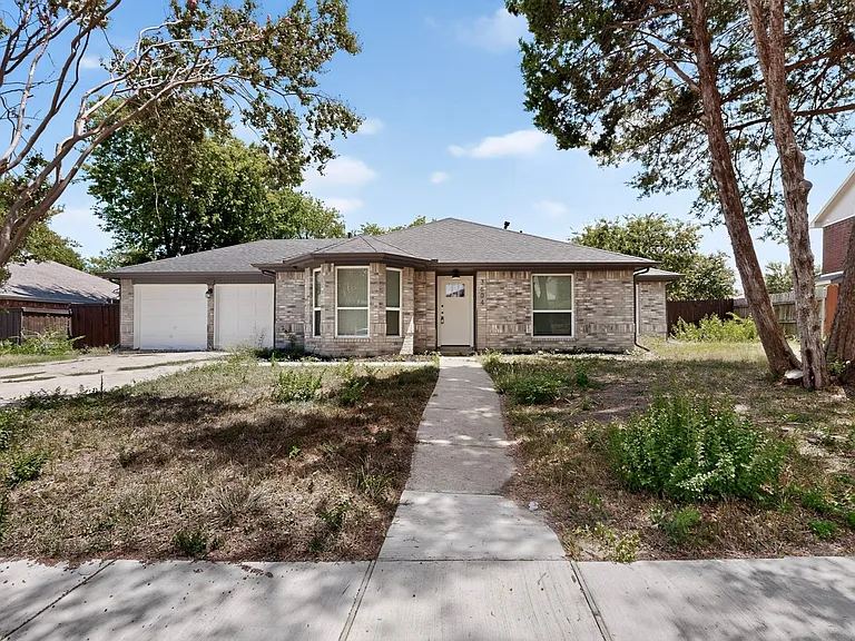 3604 Lily Ln — Photo 6