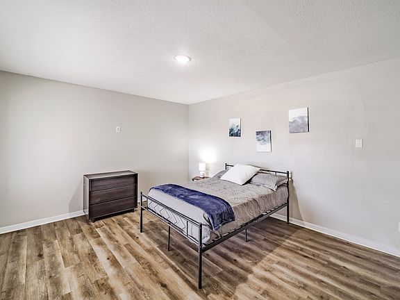 2nd image of 521 Longridge Dr #14956415