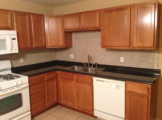 207 Persimmon Dr, O Fallon, IL 62269