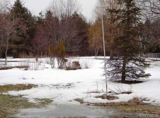 655 Hopkins Rd, Williamsville, NY 14221