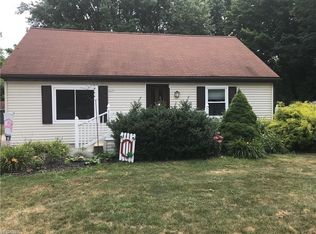 1130 Warrick Dr, Ashtabula, OH 44004