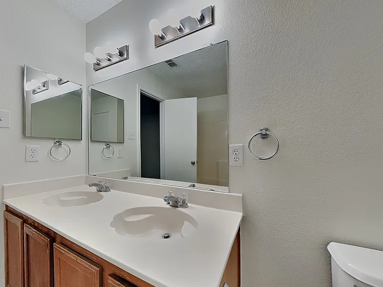 618 Ragwood Rd — Photo 11