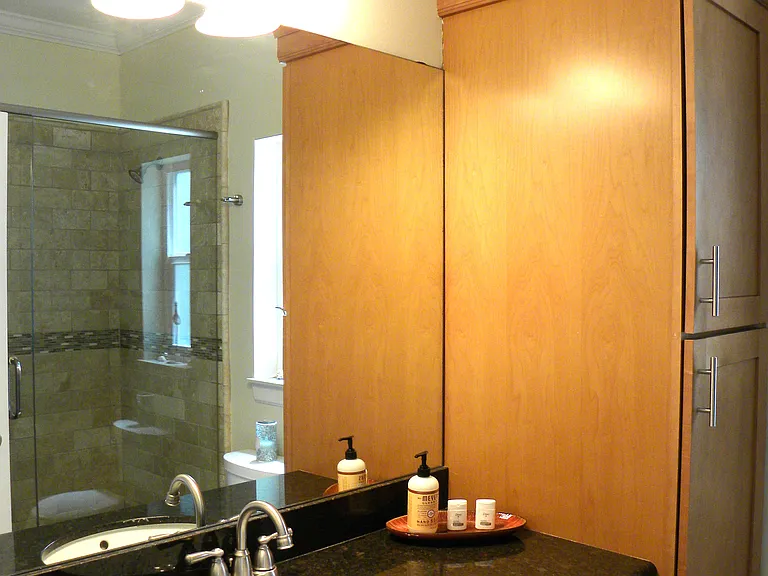 1st Floor Full Bathroom