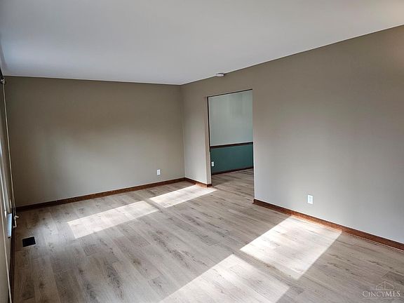 4th image of 167 Dogwood Dr