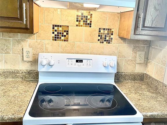 2nd image of 7847 Betsy Ross Cir