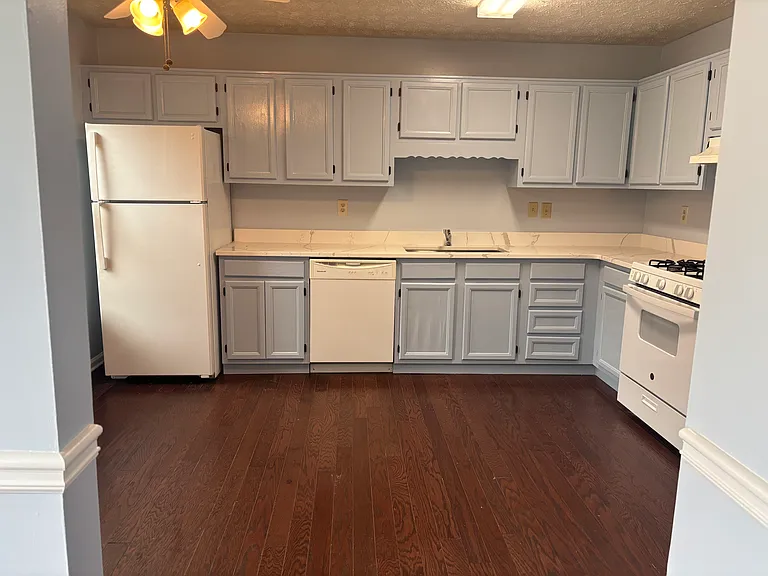Lee Ct NW — Photo 3