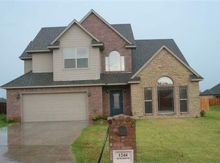 1244 Red Rock Dr, Elgin, OK 73538