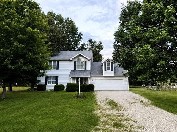 310 N Strasburg St, Strasburg, IL 62465