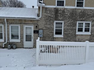 1405 Walnut St, Cedar Falls, IA 50613