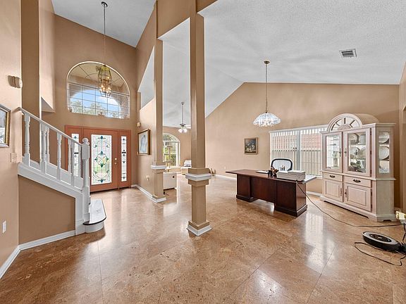 3rd image of 859 Mande Ct