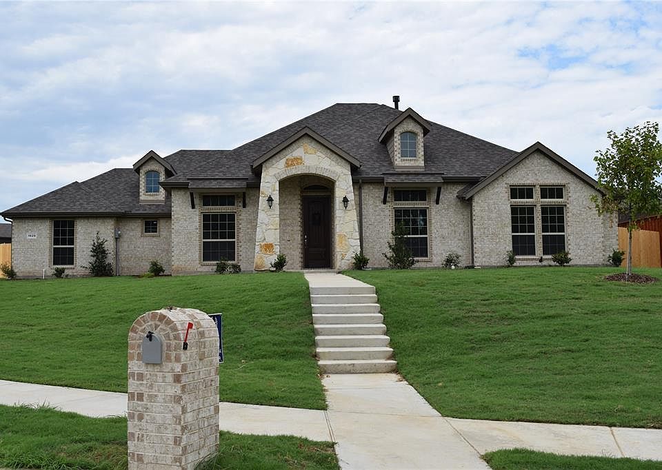1st image of 1629 Sagewood Dr