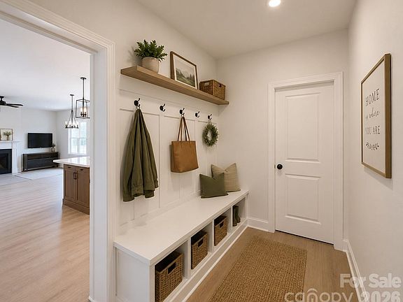 5th image of 3045 Swallowtail Ln