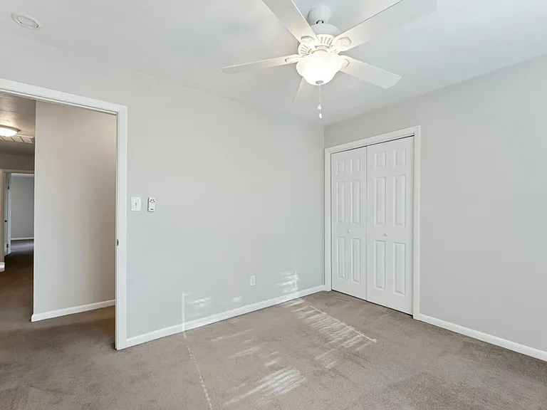 517 Norman Ln — Photo 28