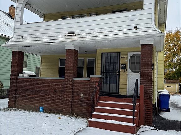 3rd image of 12709 Benham Ave