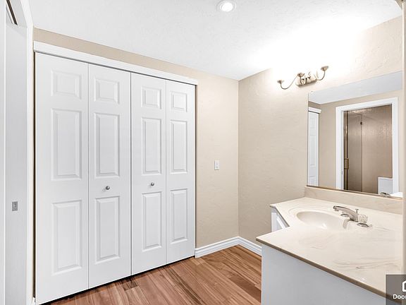 5th image of 552 Toyon Ave APT 6