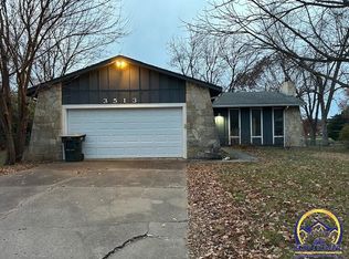 3513 SW Moundview Dr, Topeka, KS 66614