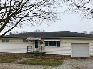 925 Michigan Ave, Paris, IL 61944