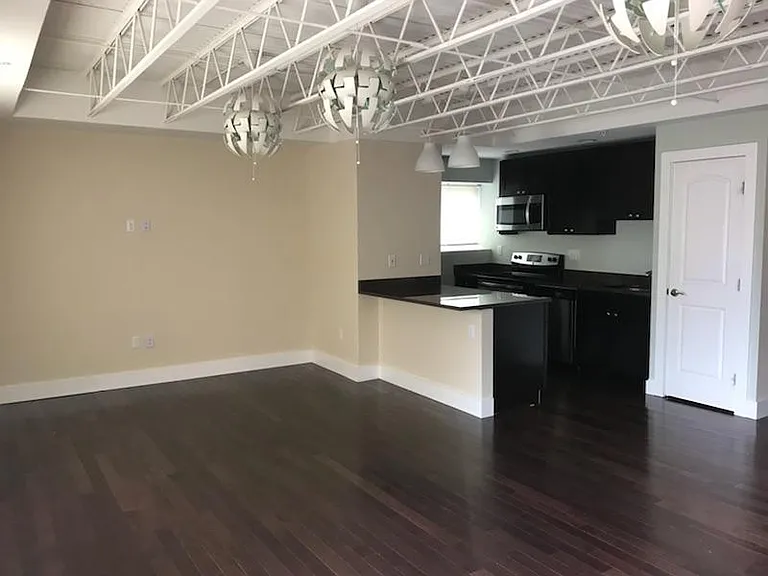 2260 Park Ave #2B — Photo 1