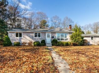 9 Jefferson Ave, Sharon, MA 02067