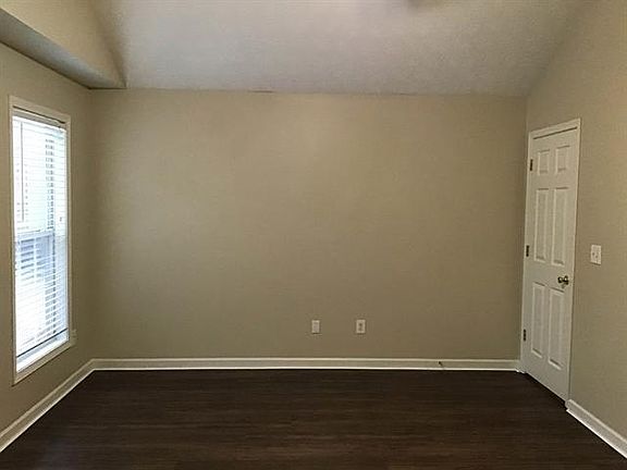 5th image of 312 Yarbrough Ct #0
