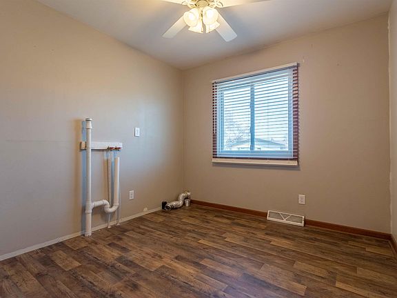 5th image of 2325 Crissy Dr