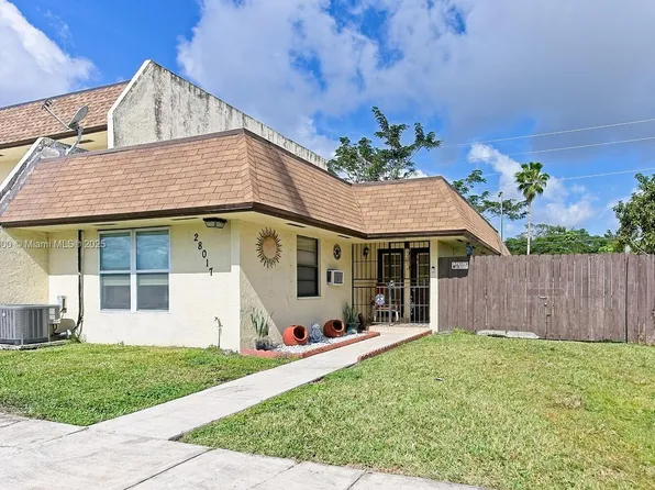 28017 SW 143rd Ct, Homestead, FL 33033