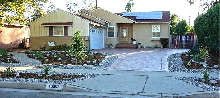 1st image of 10208 Sophia Ave
