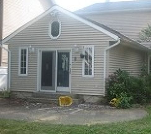 3rd image of 1519 Lincoln Ave