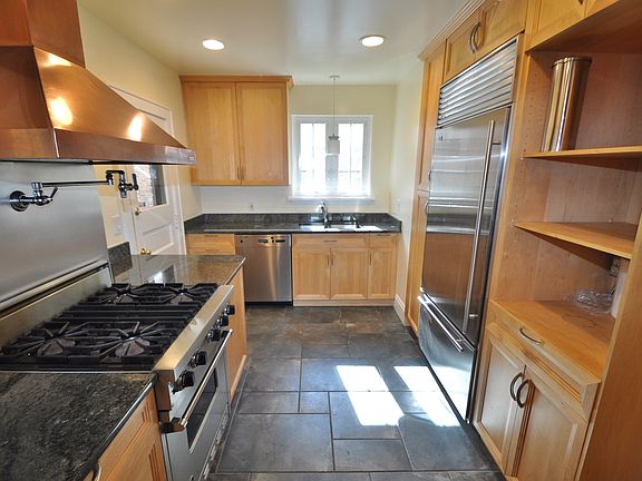 5th image of 3454 Linwood Ave