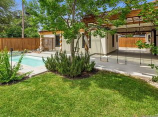 14 Wayside Dr, San Antonio, TX 78213