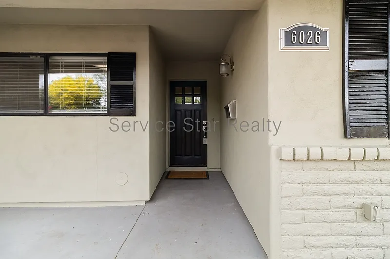 4 bed, 2.0 bath, 2000 sqft, $3,850 — Photo 3
