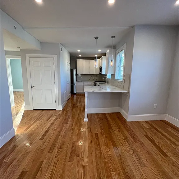 75 Winchester St #1 — Photo 4