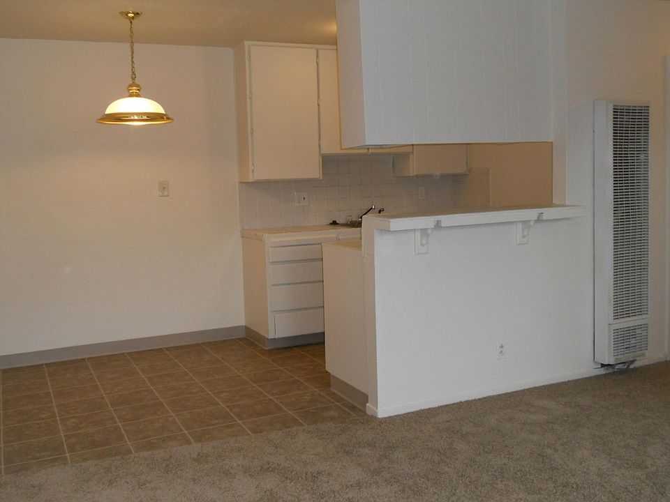 2nd image of 5903 Mascot Ave