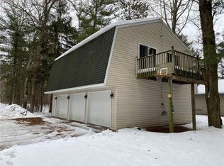 21052 150th St, Bloomer, WI 54724