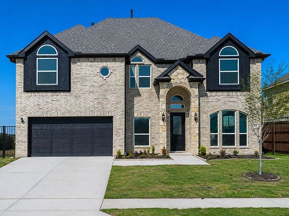 3rd image of 1066 Lindsay Ln