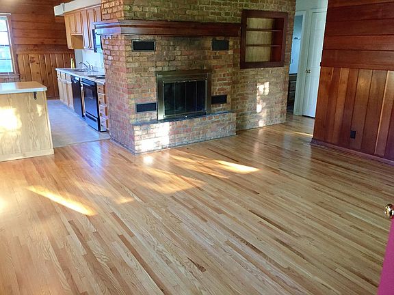 Livingroom with Kitchen view