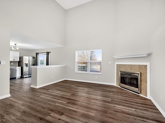 5th image of 5410 Waterton Lakes Dr