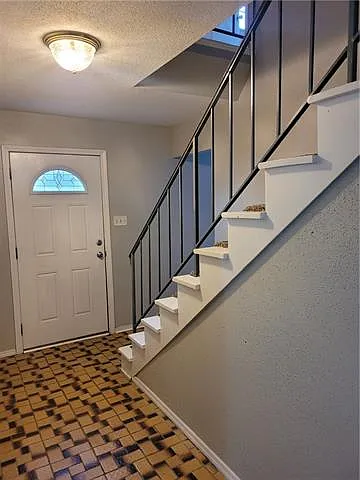 312 W Esplanade Ave — Photo 8