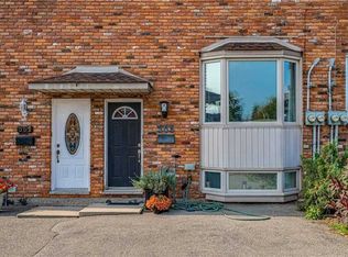 563 James St N, Hamilton, ON L8L1J8