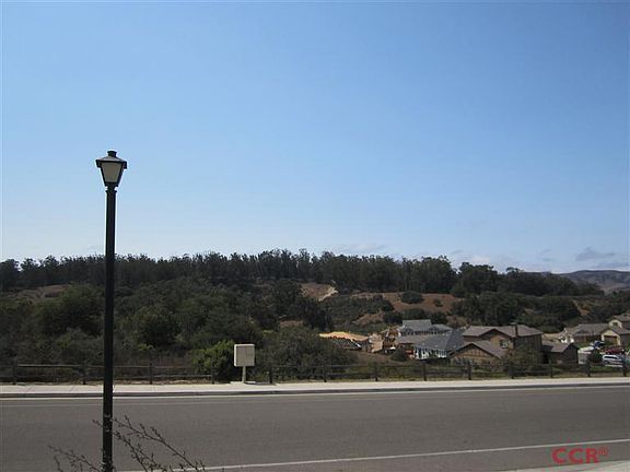 5th image of 775 Sage Crest Dr